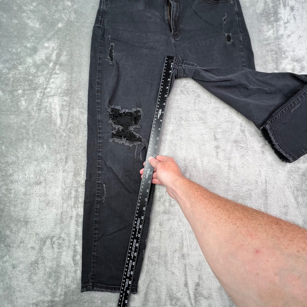 Judy Blue Boyfriend Jeans Womens 13/31 Black Solid Distressed Stretch Denim - Picture 7 of 16